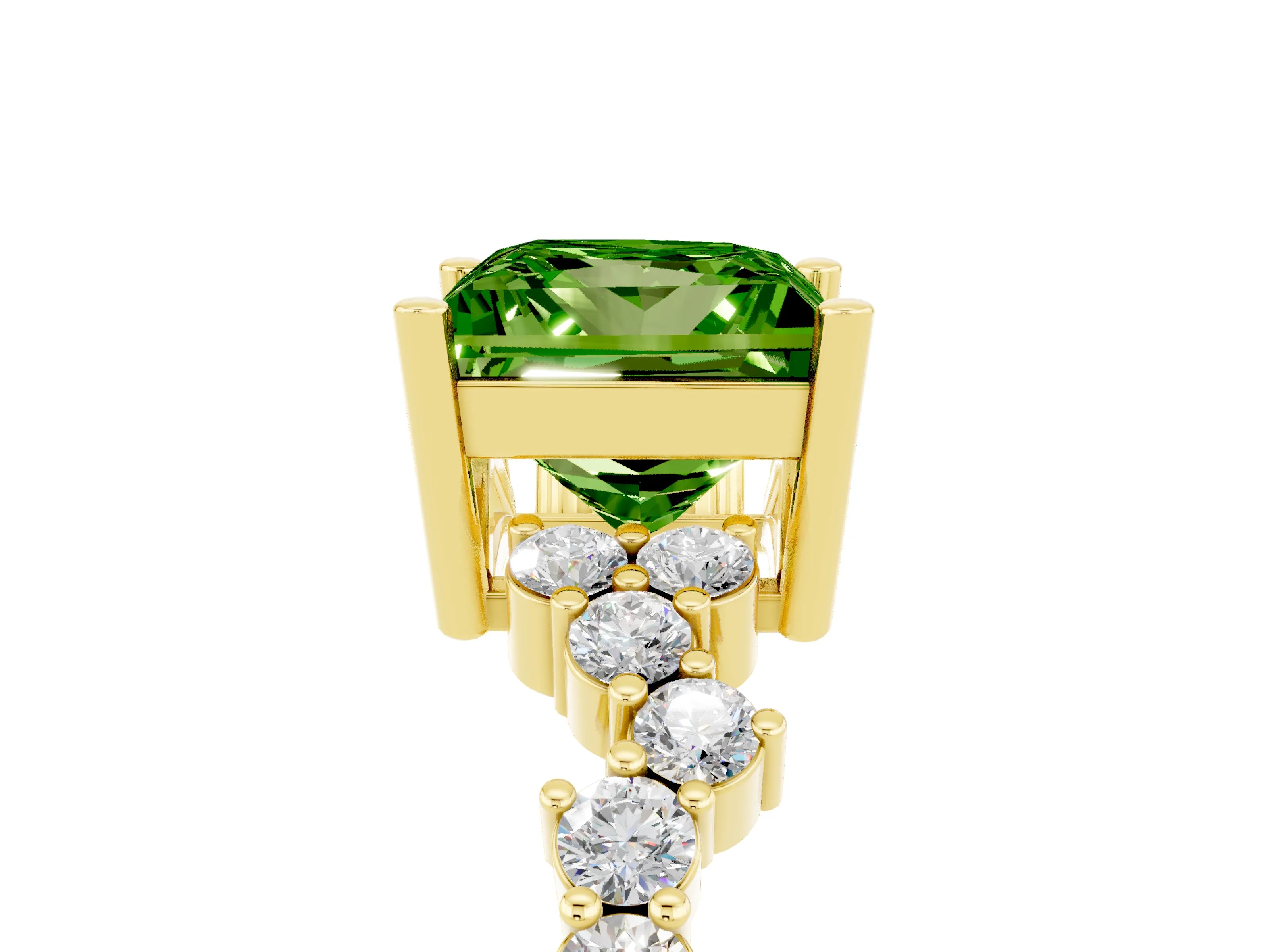 Yellow gold Princess Cut Diamond Cluster Pavé Band with Four-Prong Setting_5