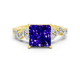 Yellow gold Princess Cut Diamond Cluster Pavé Band with Four-Prong Setting_8