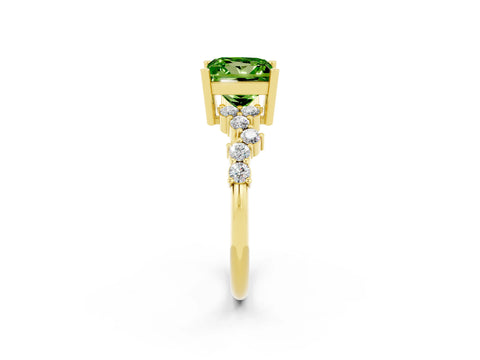 Yellow gold Princess Cut Diamond Cluster Pavé Band with Four-Prong Setting_8