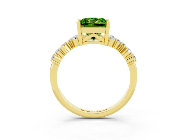 Yellow gold Princess Cut Diamond Cluster Pavé Band with Four-Prong Setting