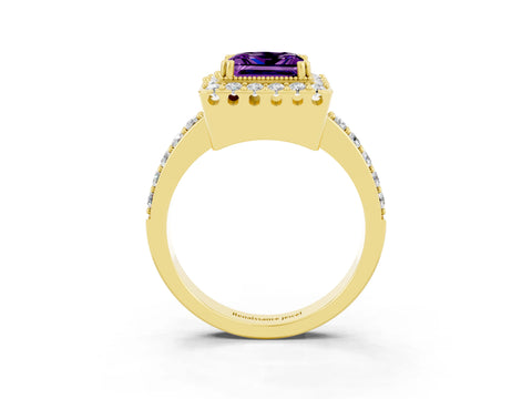 Yellow gold Princess Cut Diamond Halo Ring with Pavé Band and Prong Setting_3
