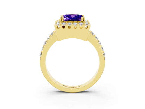 Yellow gold Princess Cut Diamond Halo Ring with Pavé Band and Prong Setting_3