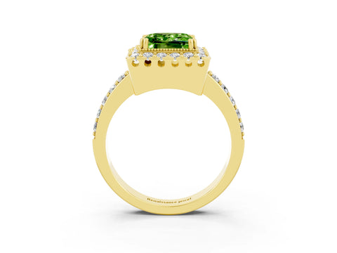 Yellow gold Princess Cut Diamond Halo Ring with Pavé Band and Prong Setting_3