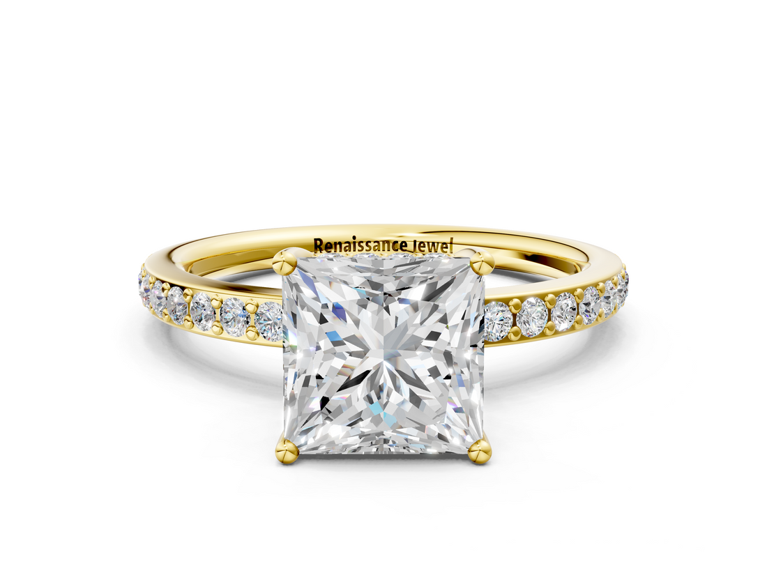 Yellow gold Princess Cut Diamond Pavé Band Ring with Four-Prong Setting_36