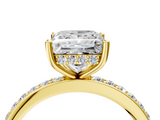 Yellow gold Princess Cut Diamond Pavé Band Ring with Four-Prong Setting_40