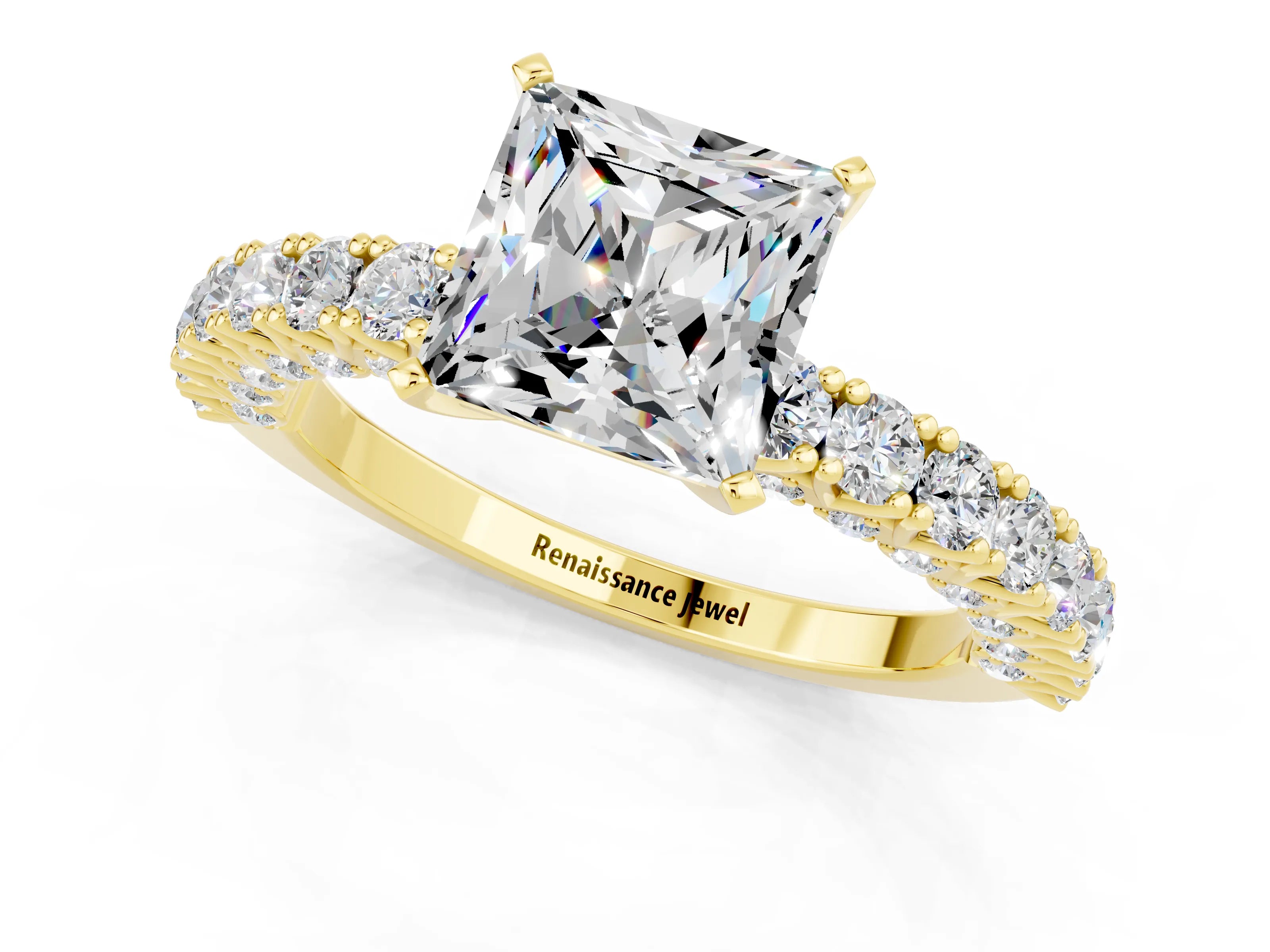 Yellow gold Princess Cut Diamond Pavé Band Solitaire Ring with Prong Setting_1
