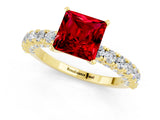 Yellow gold Princess Cut Diamond Pavé Band Solitaire Ring with Prong Setting_1