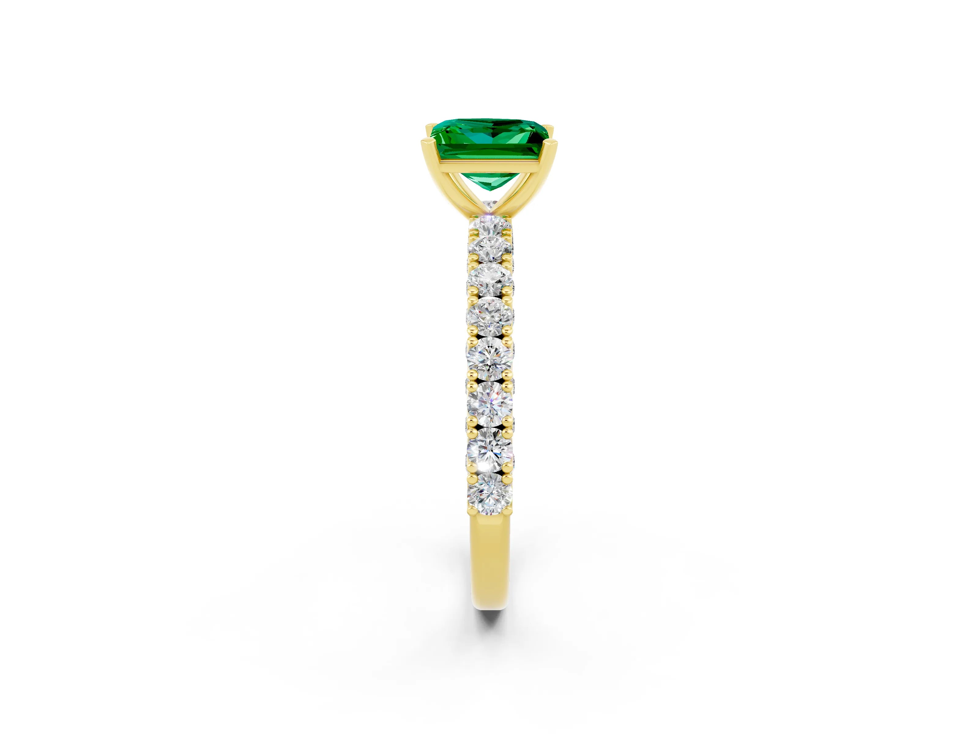 Yellow gold Princess Cut Diamond Pavé Band Solitaire Ring with Prong Setting_2