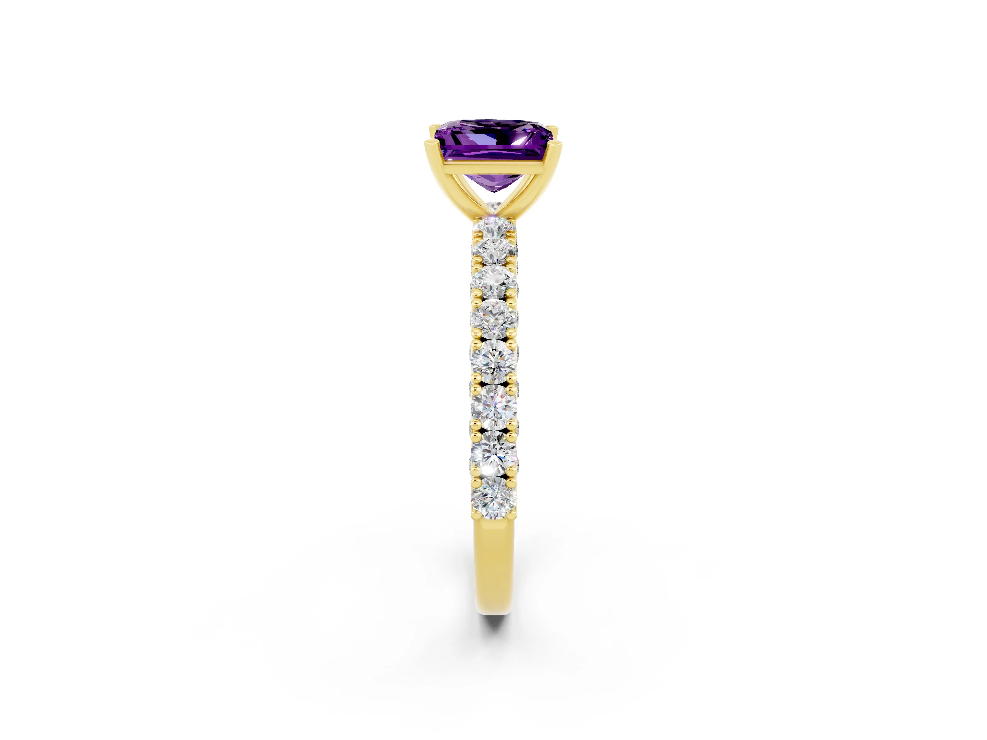 Yellow gold Princess Cut Diamond Pavé Band Solitaire Ring with Prong Setting_2