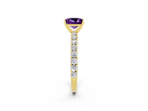 Yellow gold Princess Cut Diamond Pavé Band Solitaire Ring with Prong Setting_2