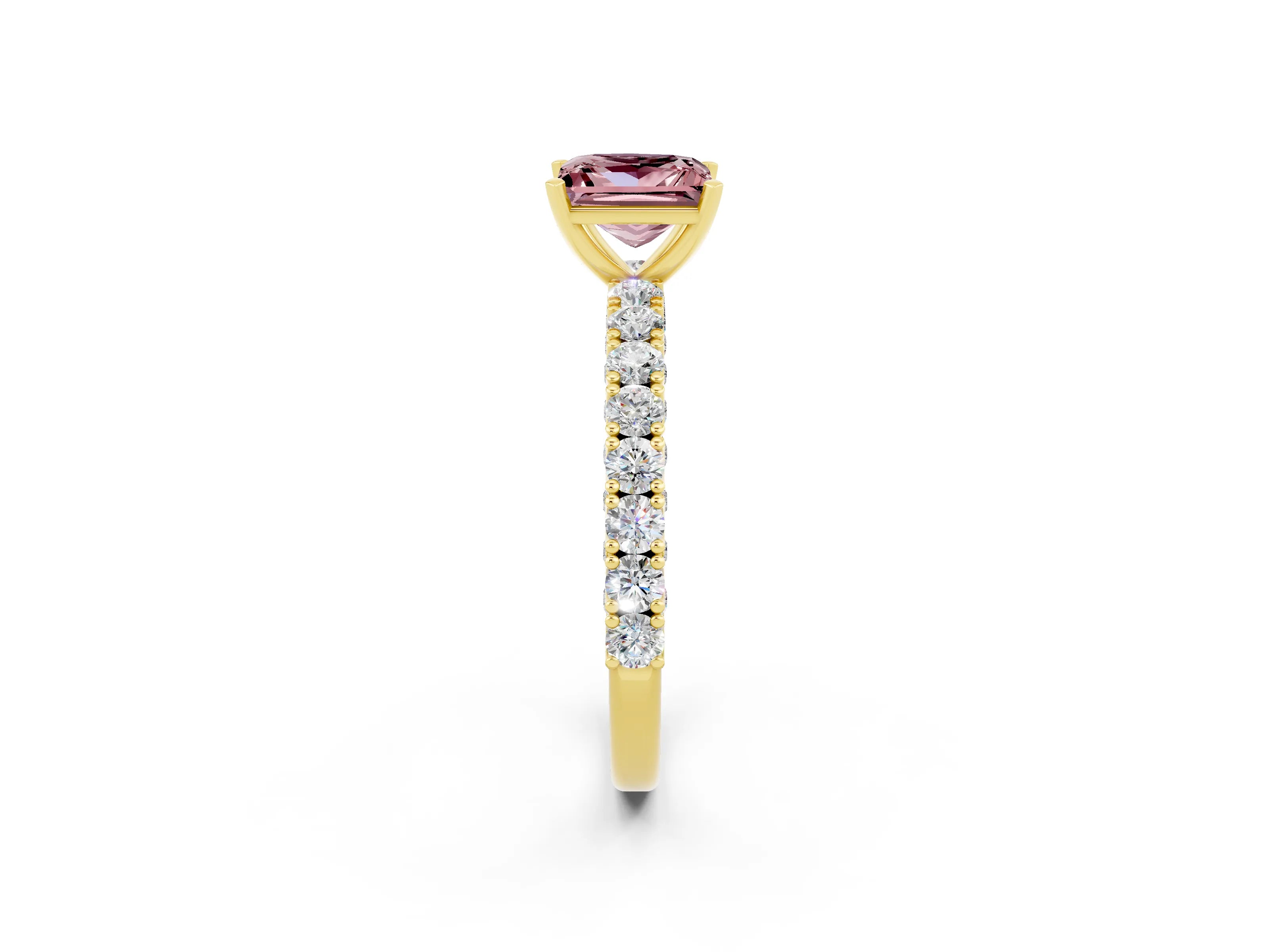 Yellow gold Princess Cut Diamond Pavé Band Solitaire Ring with Prong Setting_2