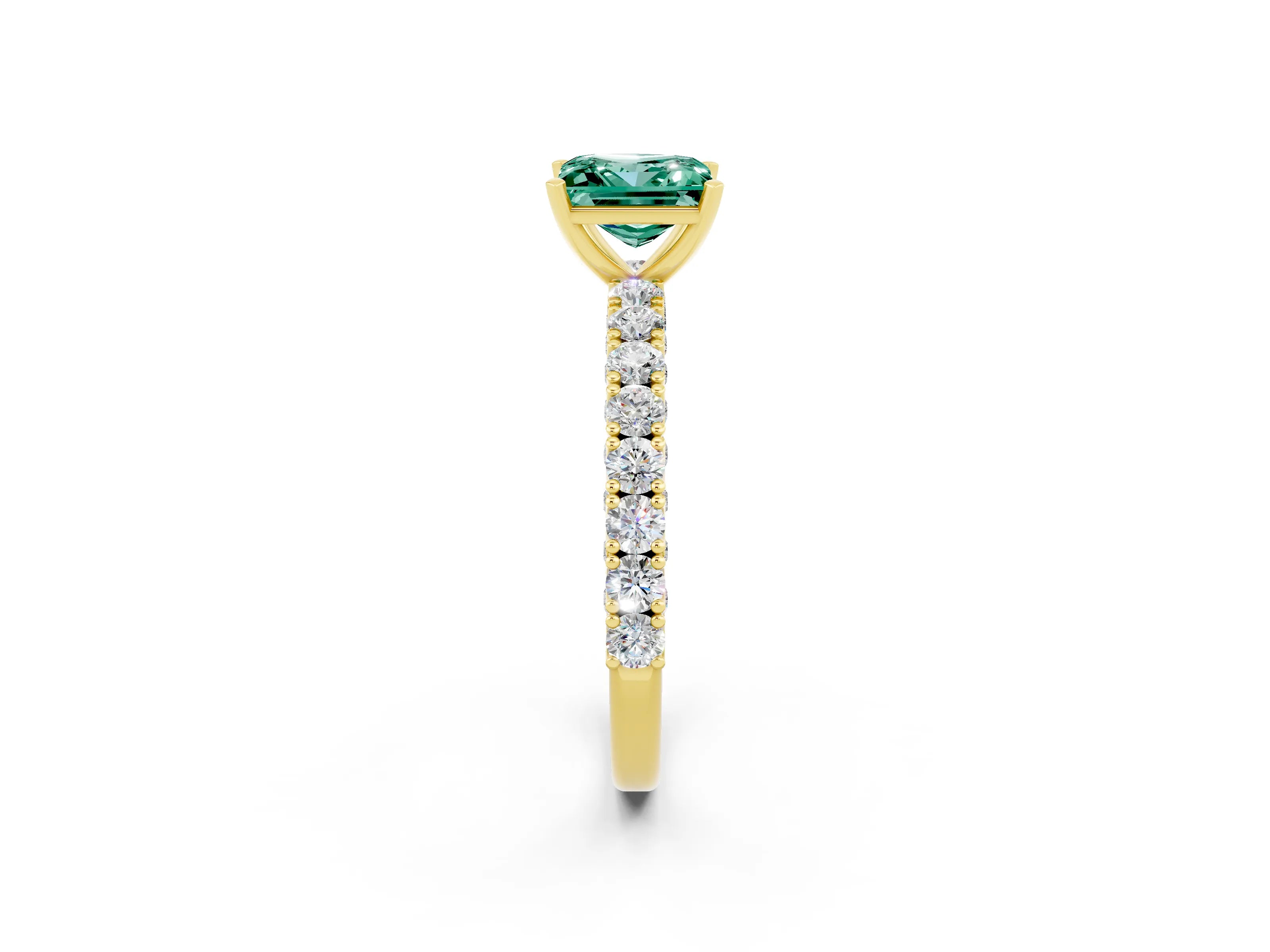 Yellow gold Princess Cut Diamond Pavé Band Solitaire Ring with Prong Setting_2