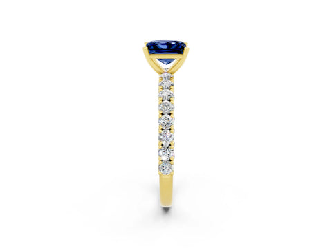 Yellow gold Princess Cut Diamond Pavé Band Solitaire Ring with Prong Setting_2