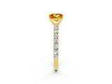 Yellow gold Princess Cut Diamond Pavé Band Solitaire Ring with Prong Setting_2