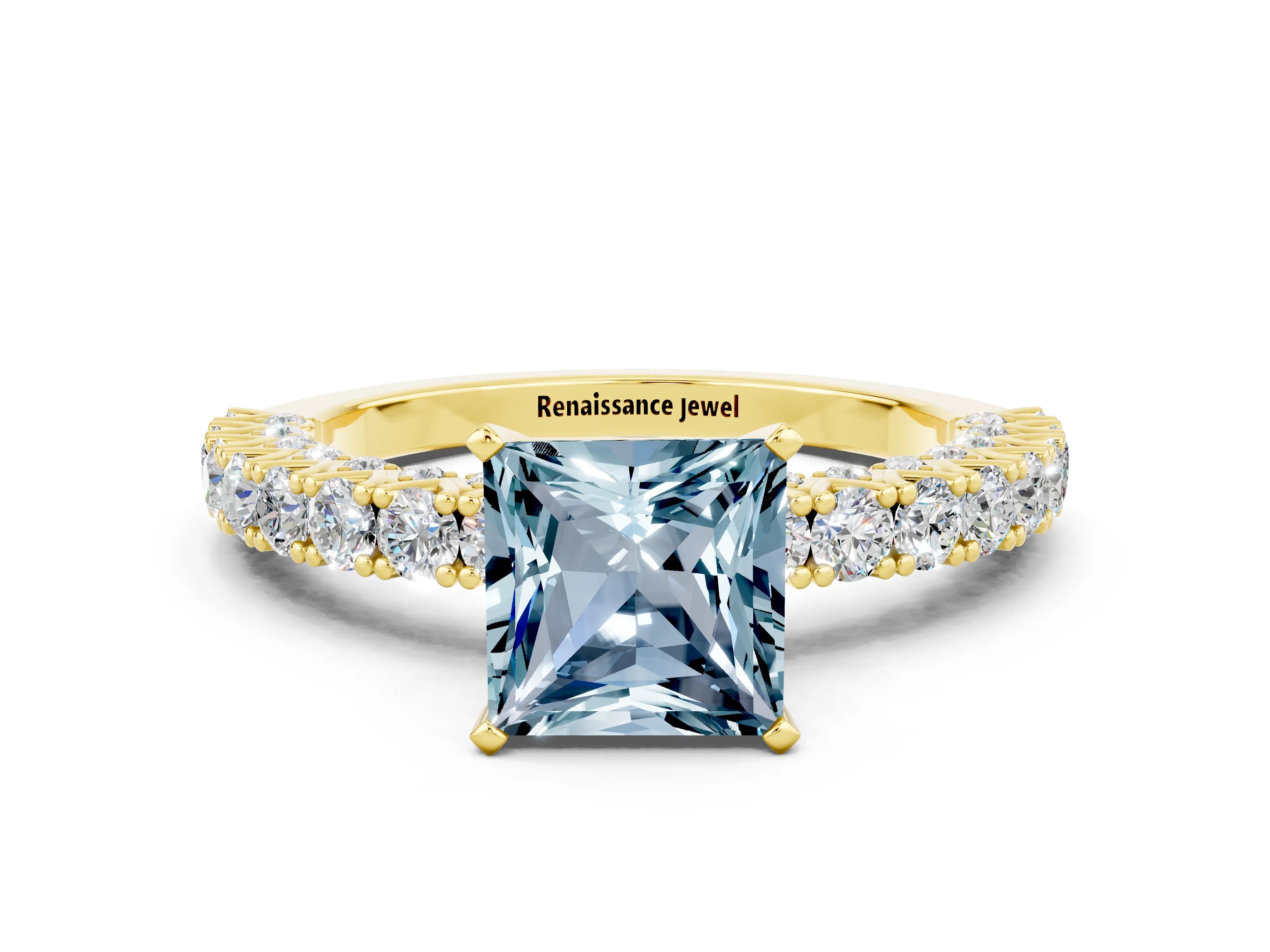 Yellow gold Princess Cut Diamond Pavé Band Solitaire Ring with Prong Setting