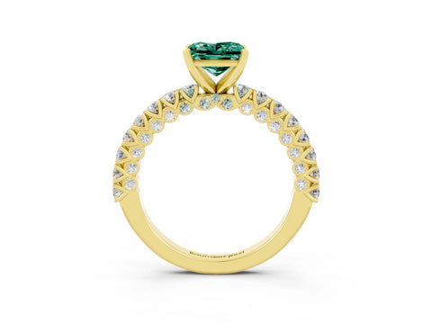 Yellow gold Princess Cut Diamond Pavé Band Solitaire Ring with Prong Setting_3