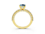 Yellow gold Princess Cut Diamond Pavé Band Solitaire Ring with Prong Setting_3