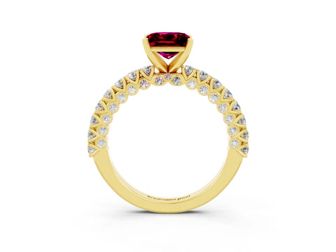 Yellow gold Princess Cut Diamond Pavé Band Solitaire Ring with Prong Setting_3