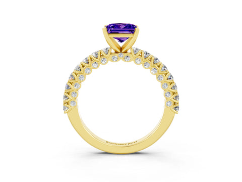Yellow gold Princess Cut Diamond Pavé Band Solitaire Ring with Prong Setting_3