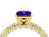 Yellow gold Princess Cut Diamond Pavé Band Solitaire Ring with Prong Setting_4