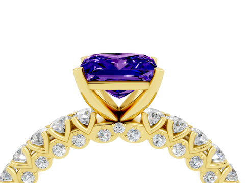 Yellow gold Princess Cut Diamond Pavé Band Solitaire Ring with Prong Setting_4