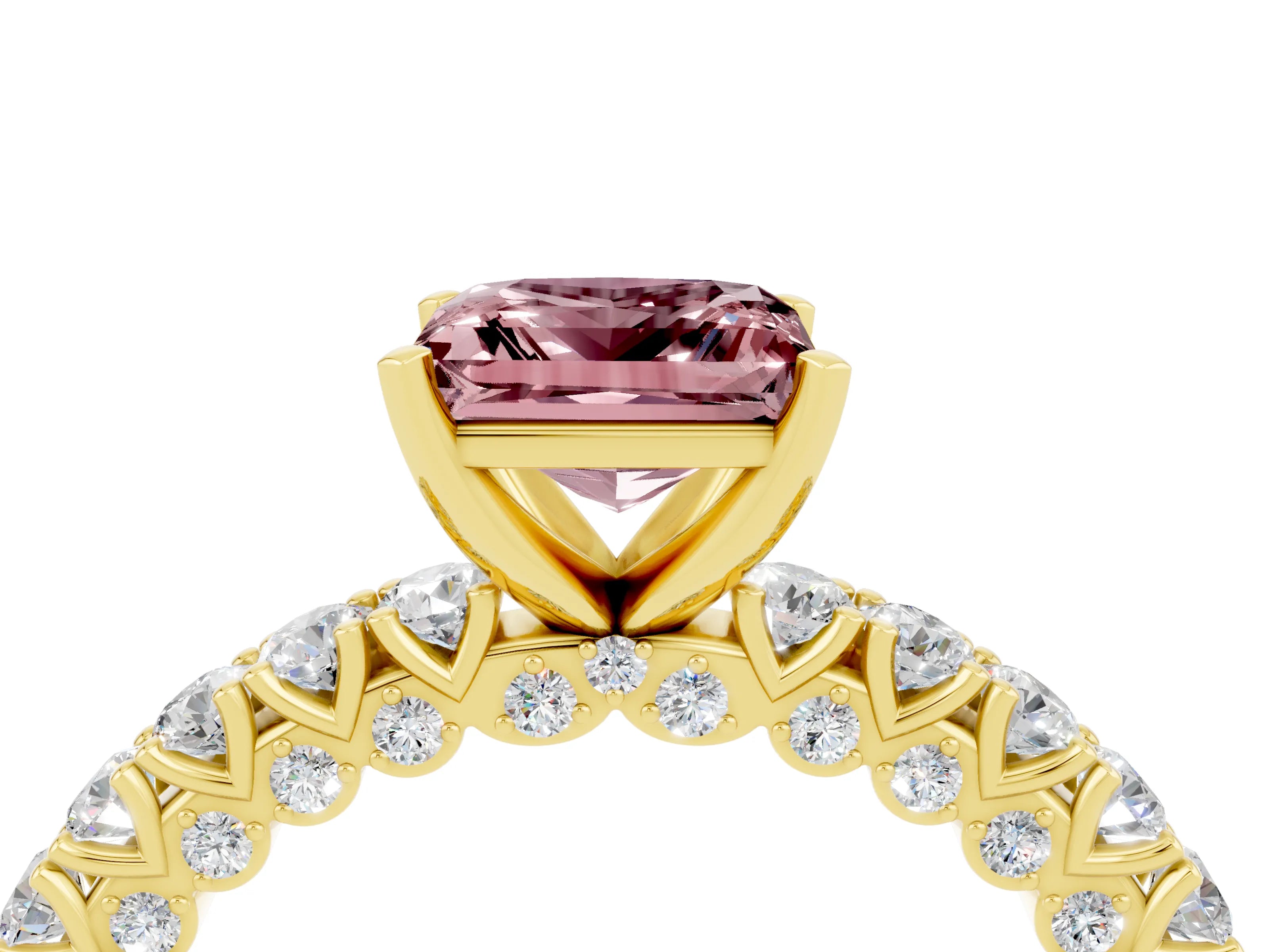 Yellow gold Princess Cut Diamond Pavé Band Solitaire Ring with Prong Setting_4