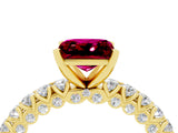 Yellow gold Princess Cut Diamond Pavé Band Solitaire Ring with Prong Setting_4