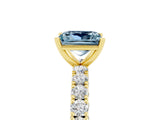 Yellow gold Princess Cut Diamond Pavé Band Solitaire Ring with Prong Setting_5