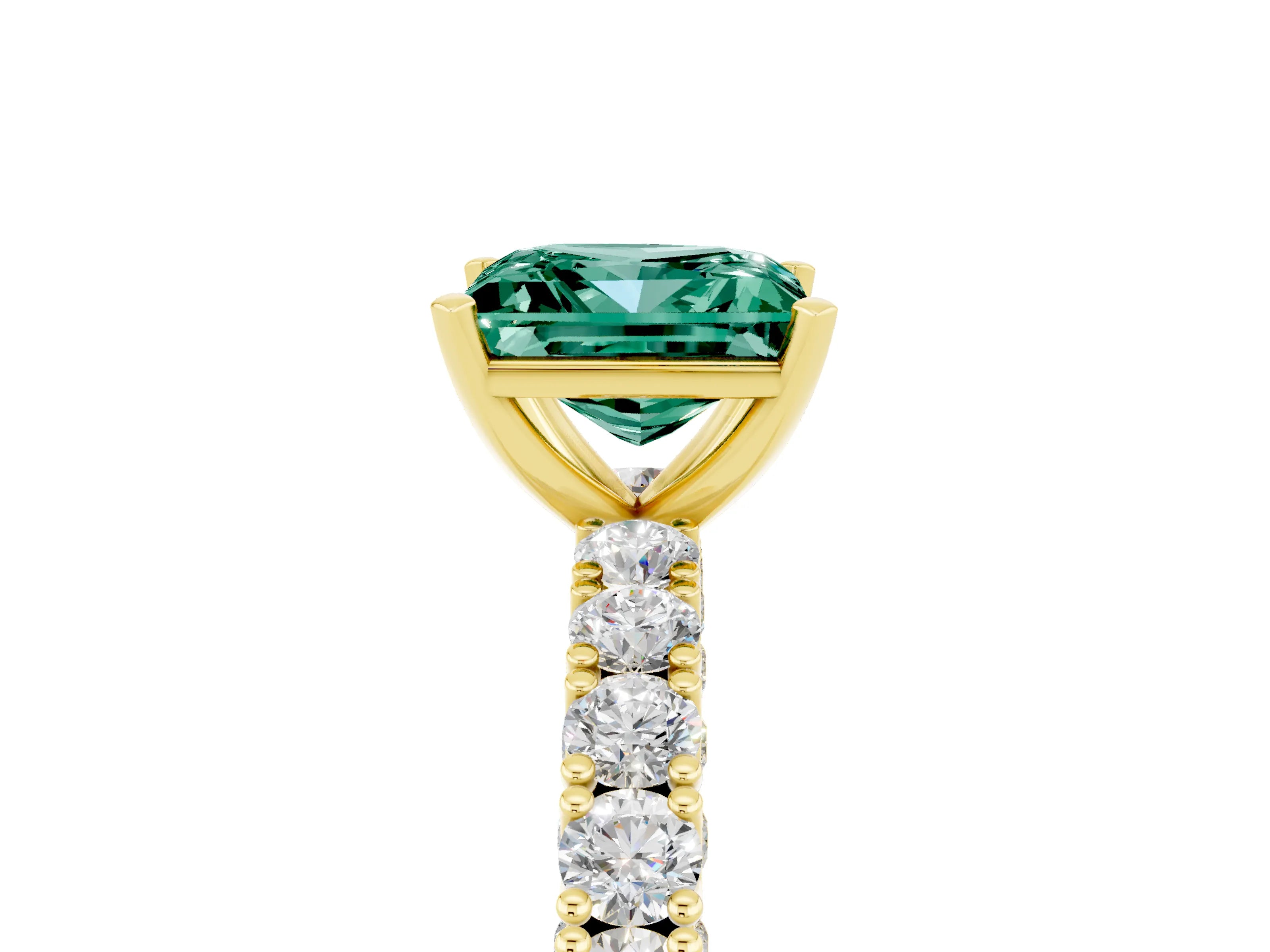 Yellow gold Princess Cut Diamond Pavé Band Solitaire Ring with Prong Setting_5