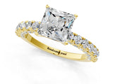 Yellow gold Princess Cut Diamond Pavé Band Solitaire Ring with Prong Setting_70