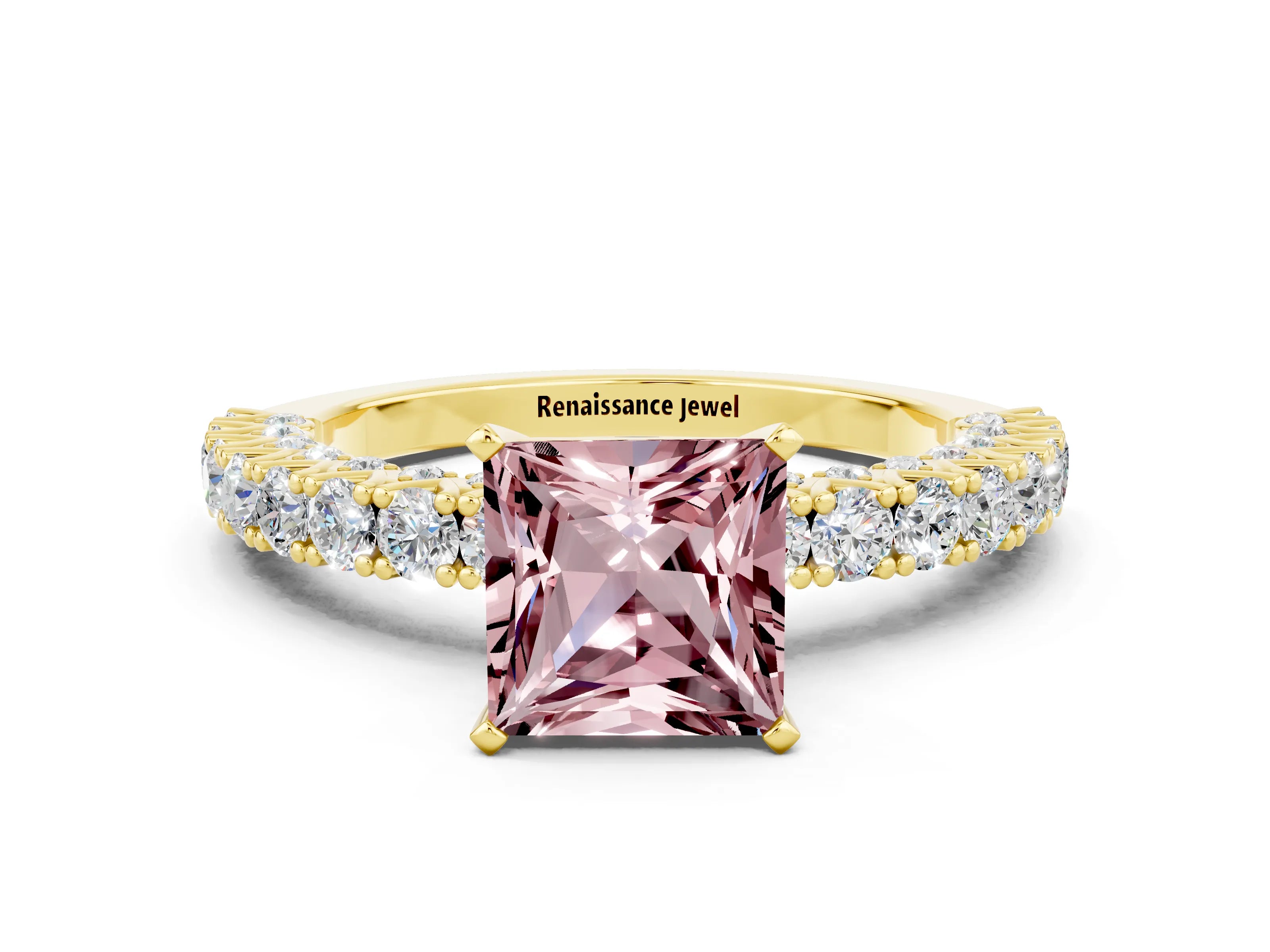 Yellow gold Princess Cut Diamond Pavé Band Solitaire Ring with Prong Setting