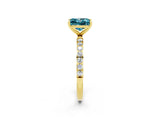 Yellow gold Princess Cut Diamond Pavé Band with Six-Prong Setting_2