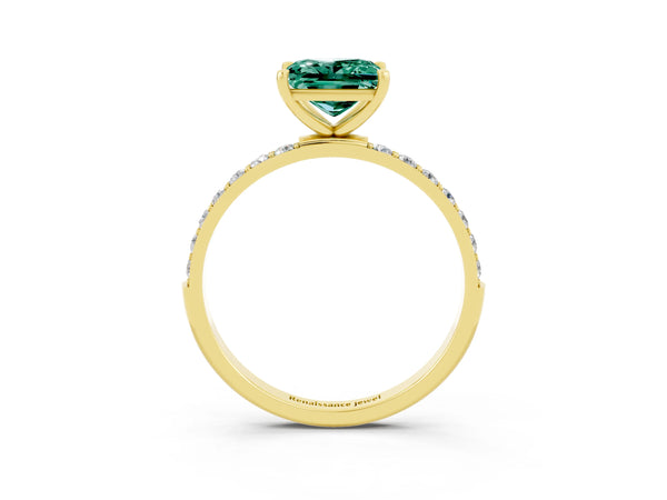 Yellow gold Princess Cut Green Sapphire Solitaire Ring with Round Pavé Shoulders and Prong Setting