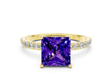 Yellow gold Princess Cut Diamond Pavé Band with Six-Prong Setting