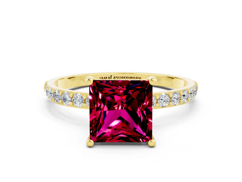 Yellow gold Princess Cut Diamond Pavé Band with Six-Prong Setting
