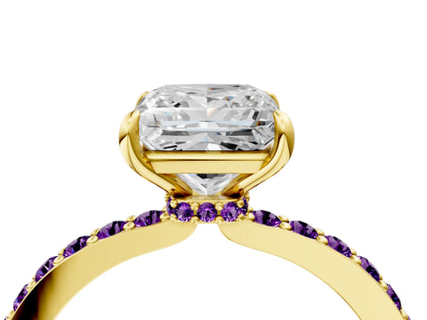 Yellow gold Princess Cut Diamond Pavé Engagement Ring with Round with Amethyst side stone Accents and Prong Setting_4