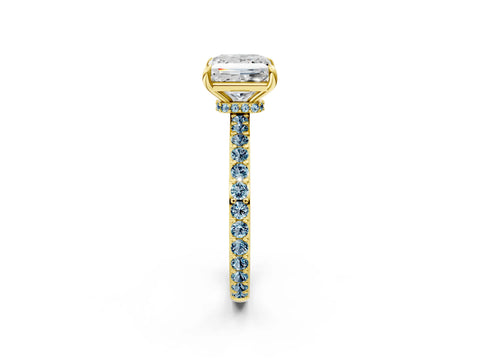 Yellow gold Princess Cut Diamond Pavé Engagement Ring with Round with Aquamarine side stone Accents and Prong Setting_2
