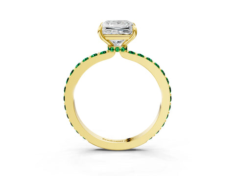 Yellow gold Princess Cut Diamond Pavé Engagement Ring with Round with Emerald side stone Accents and Prong Setting_3