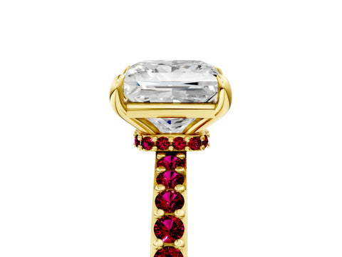 Yellow gold Princess Cut Diamond Pavé Engagement Ring with Round with Garnet side stone Accents and Prong Setting_5