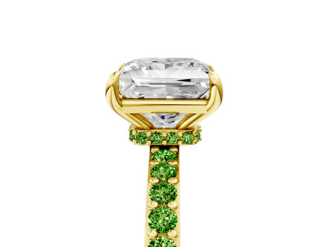 Yellow gold Princess Cut Diamond Pavé Engagement Ring with Round with Peridot side stone Accents and Prong Setting_5