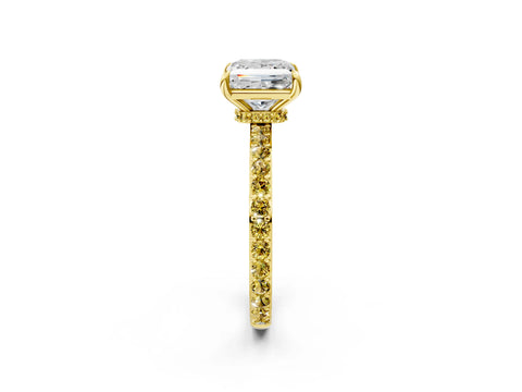Yellow gold Princess Cut Diamond Pavé Engagement Ring with Round with Yellow Sapphire side stone Accents and Prong Setting_2