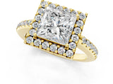 Yellow gold Princess Cut Diamond Pavé Halo Ring with Four-Prong Setting_34