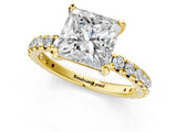 Yellow gold Princess Cut Diamond Pavé Solitaire Ring with Round Band and Prong Setting_13