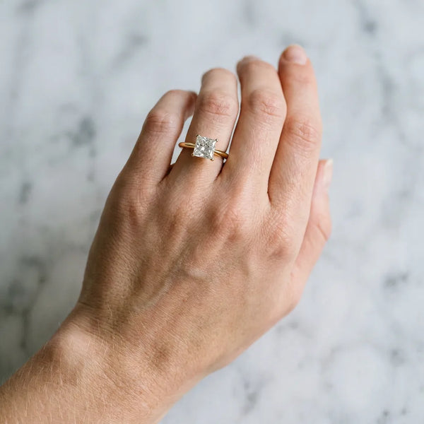 10K Yellow Gold 1.04 Carat E VS1 Princess Diamond Solitaire Engagement Ring with Classic Band and Four-Prong Setting