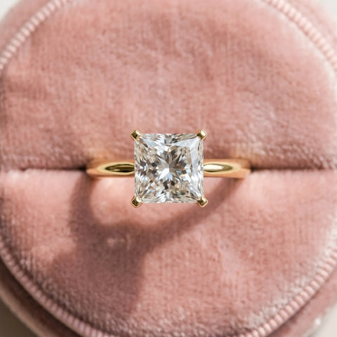 10K Yellow Gold 1.04 Carat E VS1 Princess Diamond Solitaire Engagement Ring with Classic Band and Four-Prong Setting