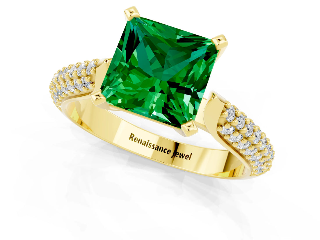 Yellow gold Princess Cut Diamond Solitaire Engagement Ring with Pavé Band and Four-Prong Setting