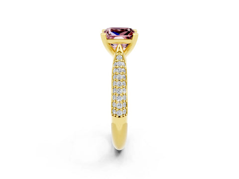 Yellow gold Princess Cut Diamond Solitaire Engagement Ring with Pavé Band and Four-Prong Setting_2