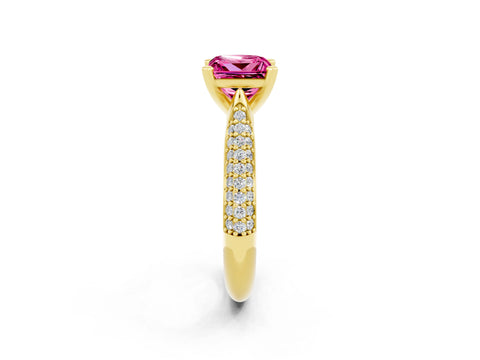 Yellow gold Princess Cut Diamond Solitaire Engagement Ring with Pavé Band and Four-Prong Setting_2