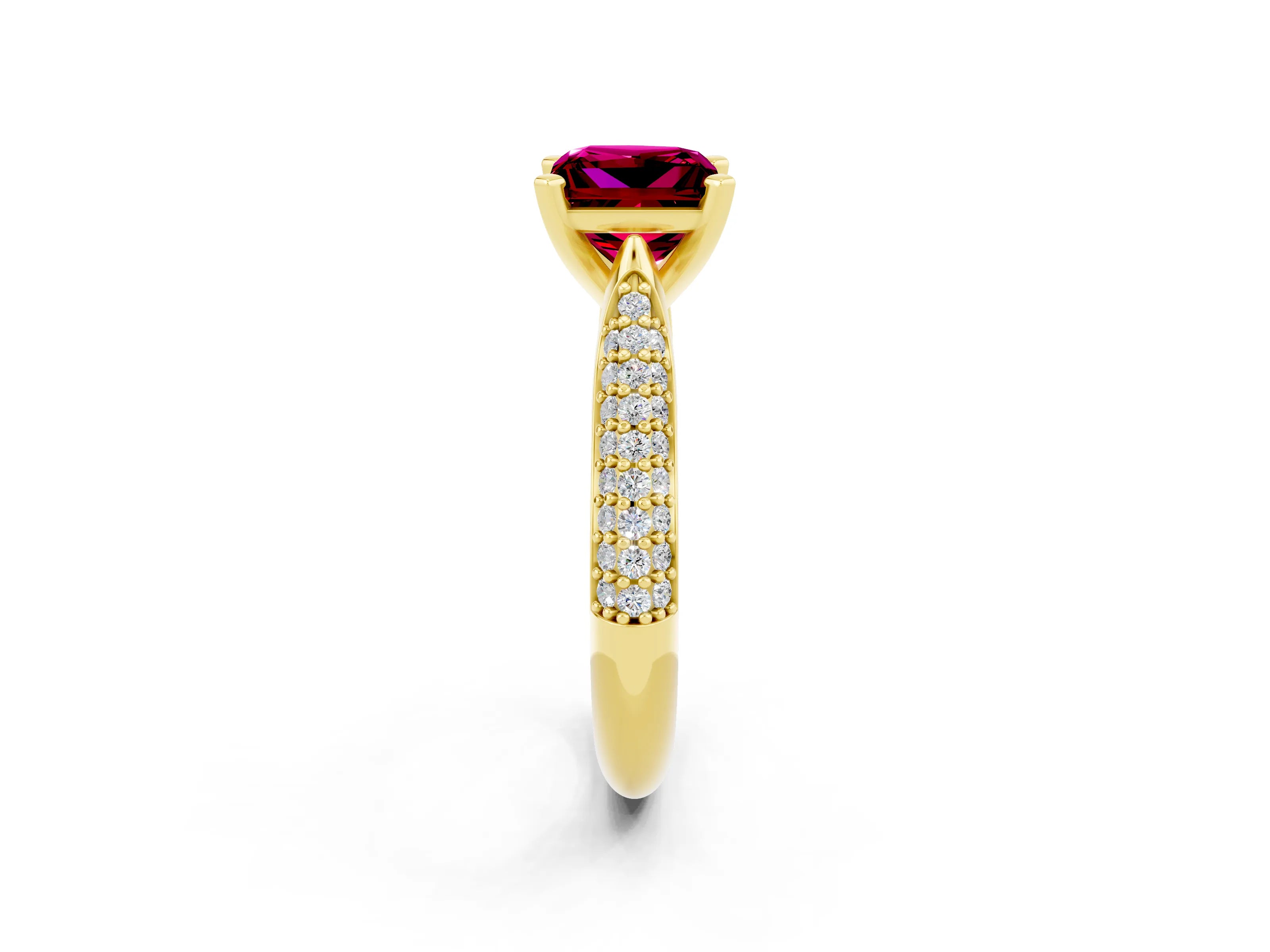 Yellow gold Princess Cut Diamond Solitaire Engagement Ring with Pavé Band and Four-Prong Setting_2