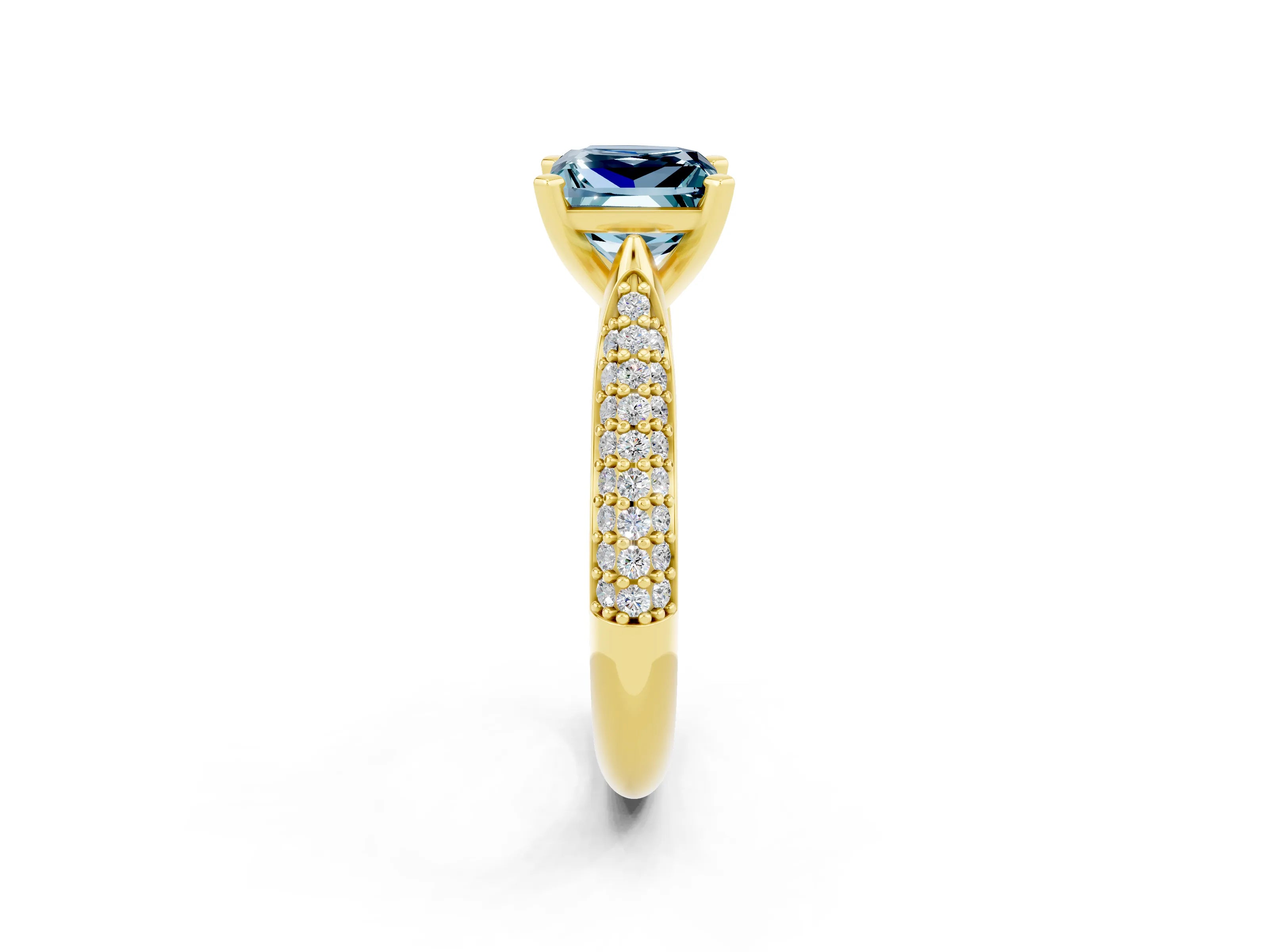 Yellow gold Princess Cut Diamond Solitaire Engagement Ring with Pavé Band and Four-Prong Setting_2